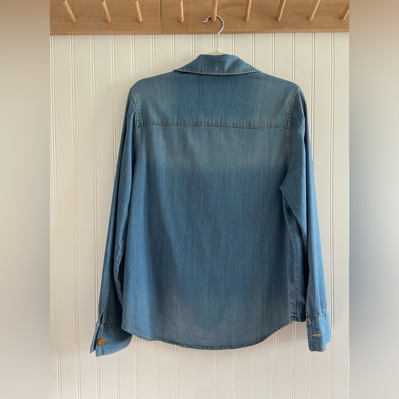 Cabi Long Sleeve Button Up Chambray Soft Denim Western Shirt Medium - Picture 8 of 11